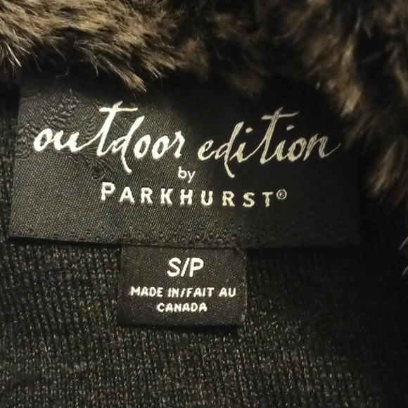 Faux fur vest - Picture 6 of 6